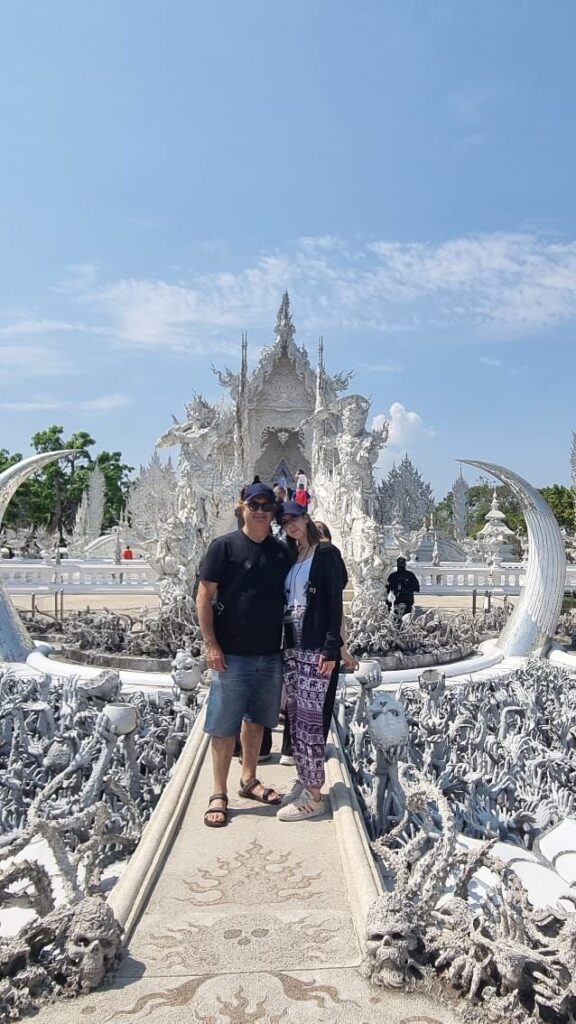 white temple chiang rai3