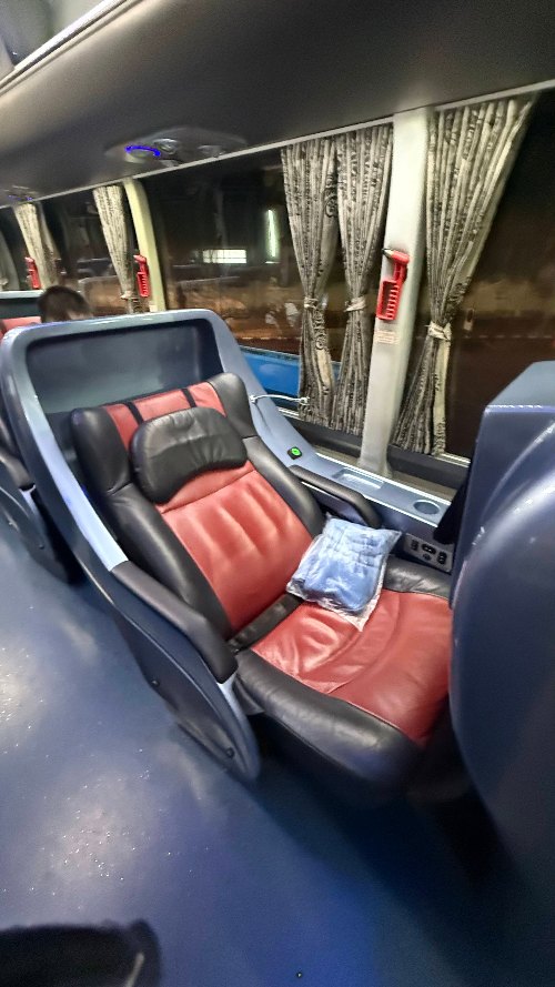 vip bus chiang mai to bangkok1