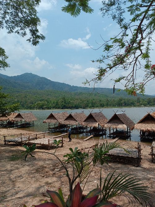 Huai Tueng Thao lake