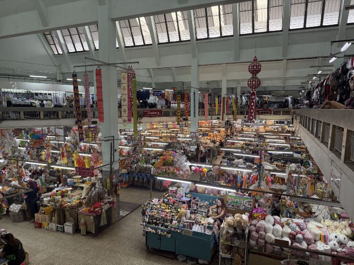 warorot market 1