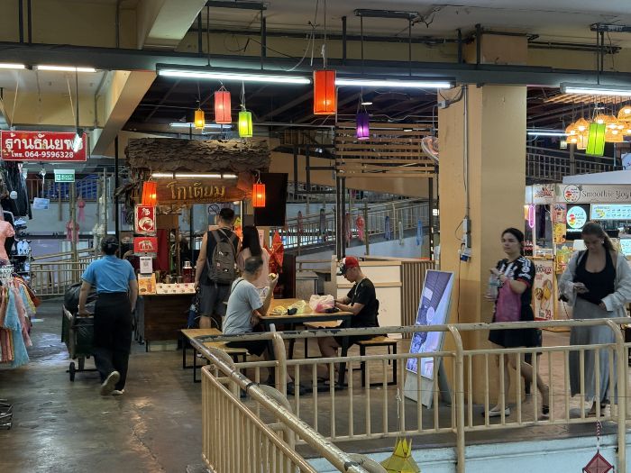 warorot market 4