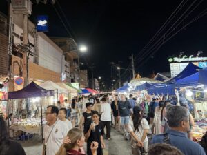 chiang mai sunday night market 1