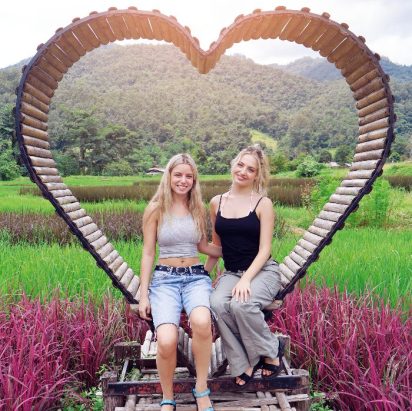 bamboo bridge pai 2 girls